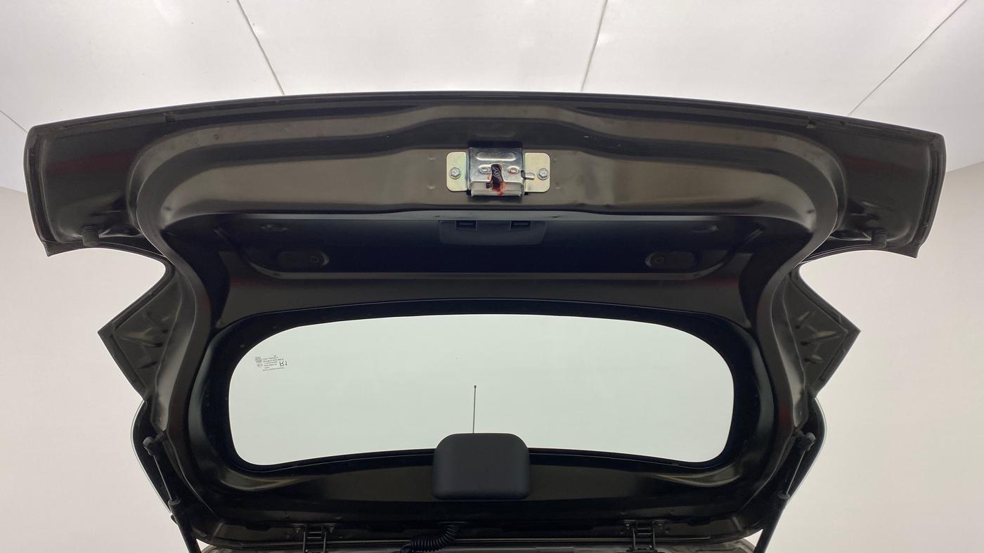 2018 Renault Kwid RXT 1.0 EASY-R  AT, Petrol, Automatic, 10,025 km, Boot Door Open