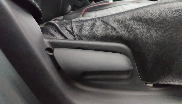 2013 Maruti Swift VXI, Petrol, Manual, 77,175 km, Driver Side Adjustment Panel