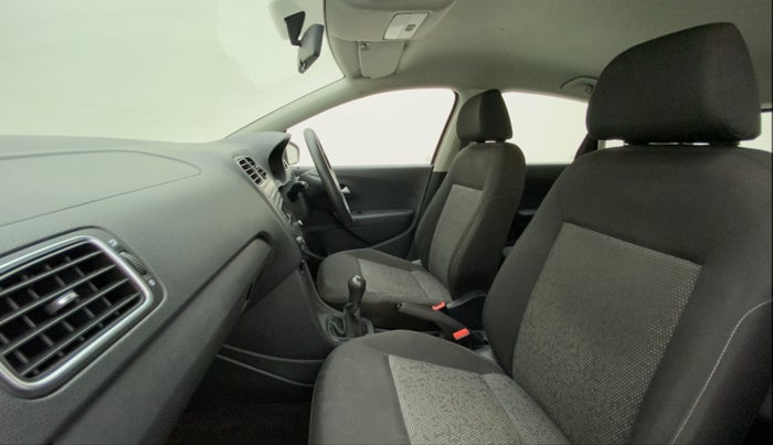 2016 Volkswagen Polo COMFORTLINE 1.2L, Petrol, Manual, 90,261 km, Right Side Front Door Cabin