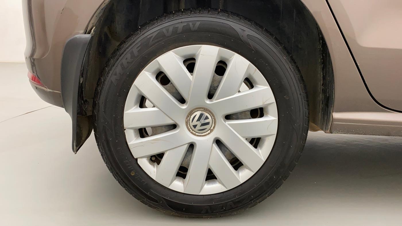 2016 Volkswagen Polo COMFORTLINE 1.2L, Petrol, Manual, 90,261 km, Right Rear Wheel