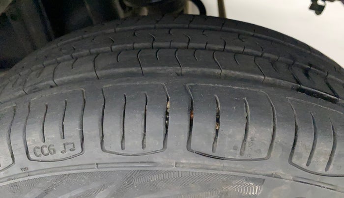 2015 Maruti Alto K10 VXI AMT, Petrol, Automatic, 41,464 km, Left Rear Tyre Tread