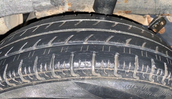 2018 Renault Kwid RXT 1.0, Petrol, Manual, 63,853 km, Left Rear Tyre Tread