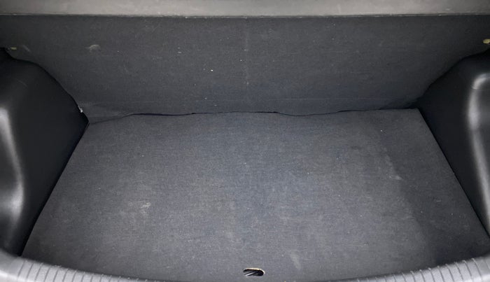 2019 Hyundai Grand i10 MAGNA 1.2 VTVT, Petrol, Manual, 23,398 km, Boot Inside