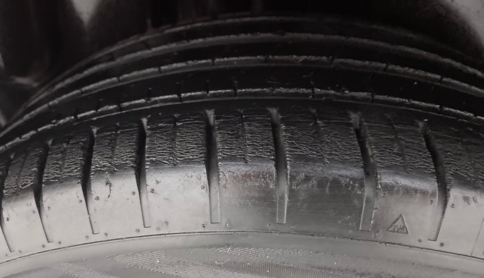 2017 Volkswagen Polo GT TSI 1.2 PETROL AT, Petrol, Automatic, 27,068 km, Right Rear Tyre Tread