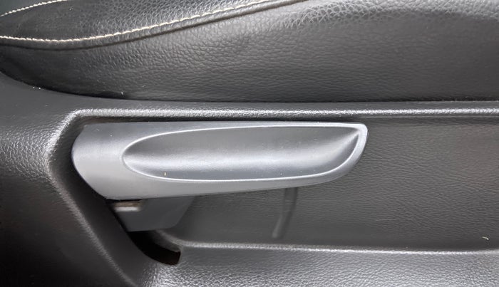 2017 Volkswagen Polo GT TSI 1.2 PETROL AT, Petrol, Automatic, 27,068 km, Driver Side Adjustment Panel