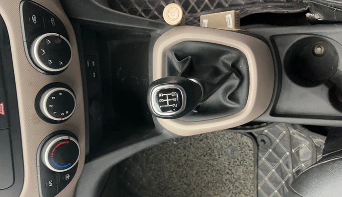 2015 Hyundai Grand i10 SPORTZ 1.2 KAPPA VTVT, Petrol, Manual, 71,943 km, Gear Lever