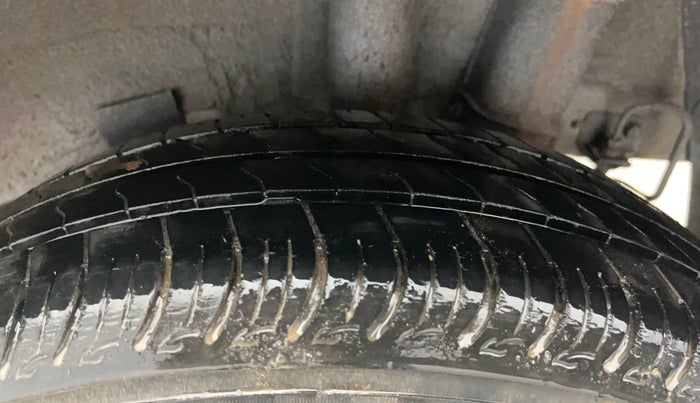 2015 Hyundai Grand i10 SPORTZ 1.2 KAPPA VTVT, Petrol, Manual, 71,943 km, Left Rear Tyre Tread