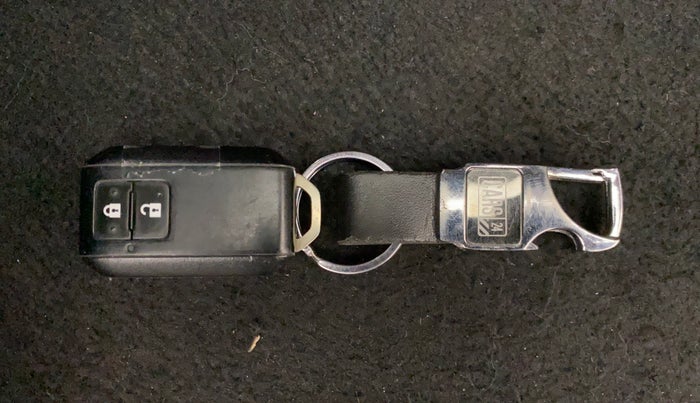 2019 Maruti XL6 ALPHA AT, Petrol, Automatic, 30,084 km, Key Close Up