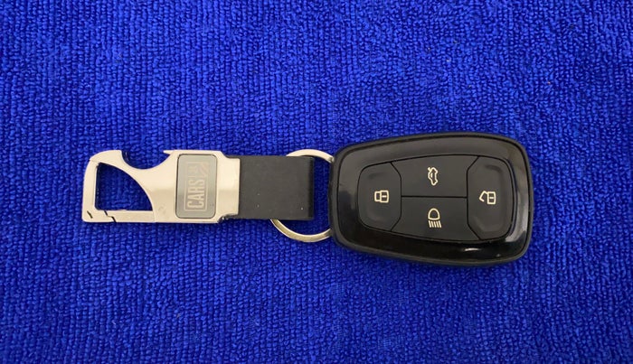 2019 Tata Harrier XZ 2.0L, Diesel, Manual, 77,988 km, Key Close Up