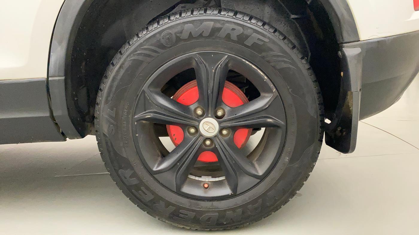 2019 Tata Harrier XZ 2.0L, Diesel, Manual, 77,988 km, Left Rear Wheel
