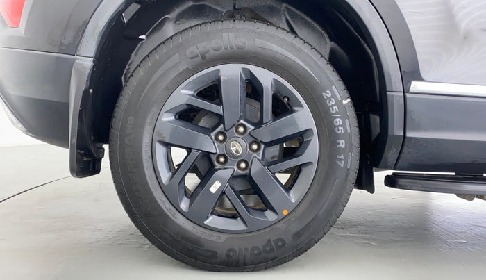 2021 Tata Harrier XZA+ DARK EDITION, Diesel, Automatic, 61,943 km, Right Rear Wheel