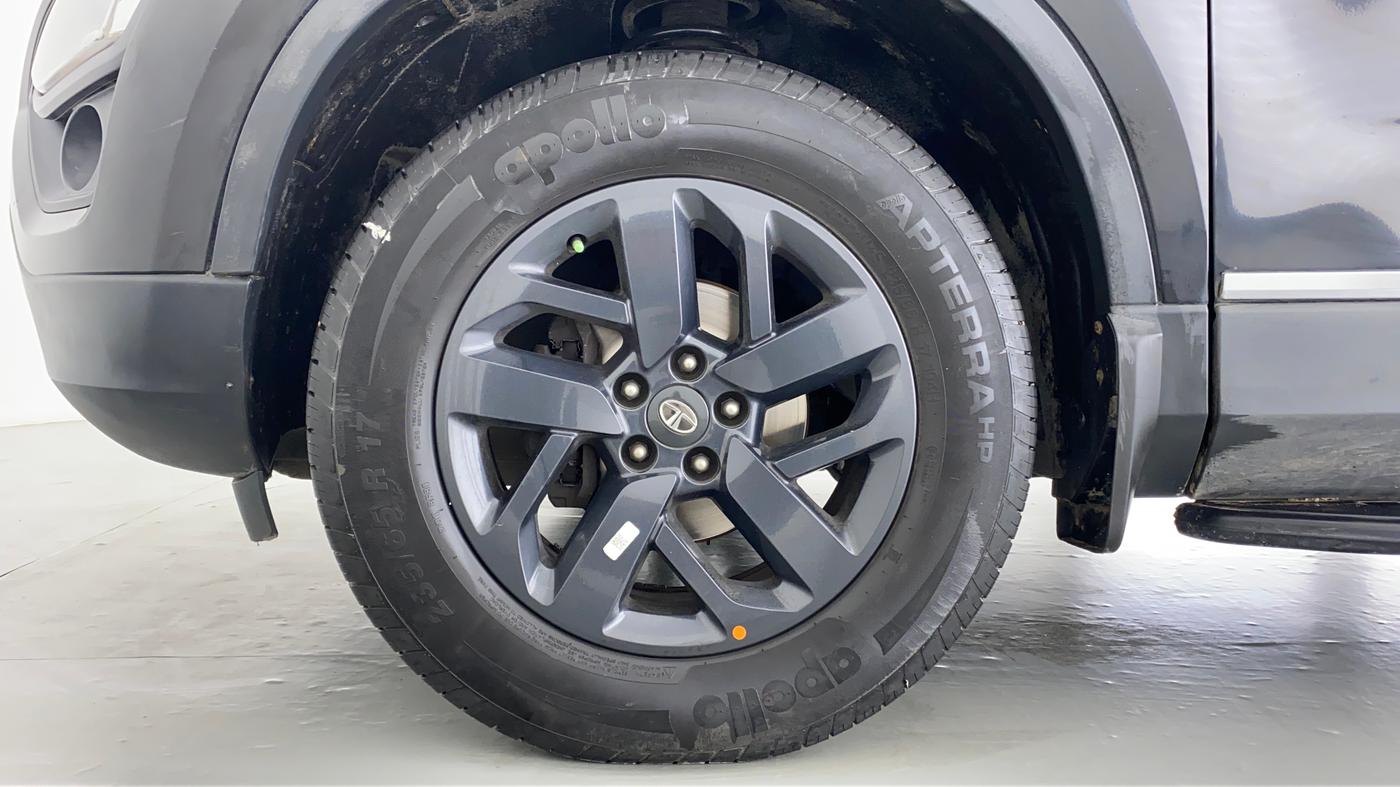 2021 Tata Harrier XZA+ DARK EDITION, Diesel, Automatic, 61,943 km, Left Front Wheel