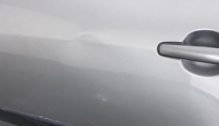 2013 Maruti Swift VXI D, Petrol, Manual, 69,954 km, Rear left door - Slightly dented