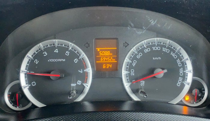 2013 Maruti Swift VXI D, Petrol, Manual, 69,954 km, Odometer Image