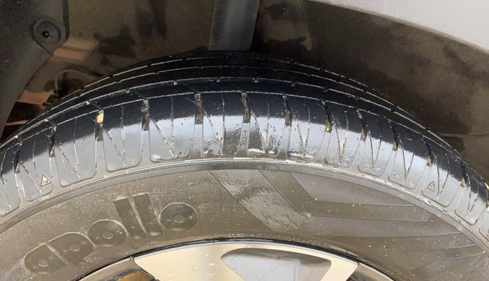 2022 KIA SONET HTX 1.5, Diesel, Manual, 33,023 km, Right Rear Tyre Tread