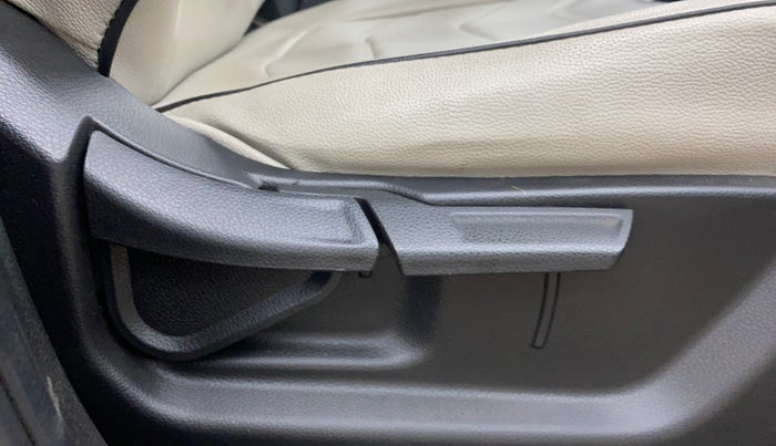 2022 KIA SONET HTX 1.5, Diesel, Manual, 33,023 km, Driver Side Adjustment Panel