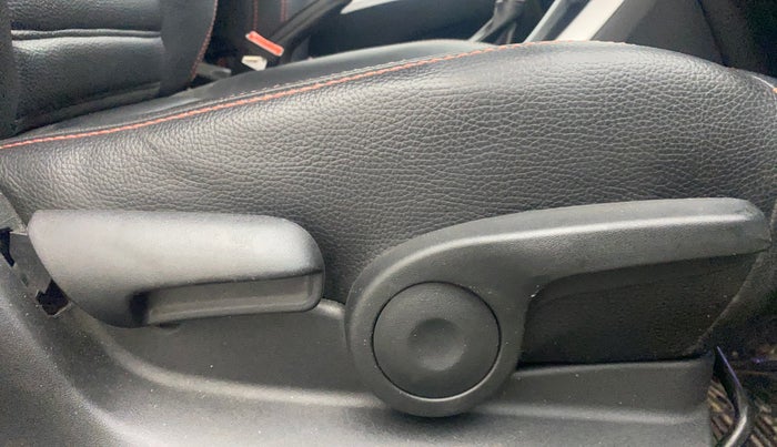 2020 Maruti S Cross ZETA AT 1.5, Petrol, Automatic, 31,439 km, Driver Side Adjustment Panel