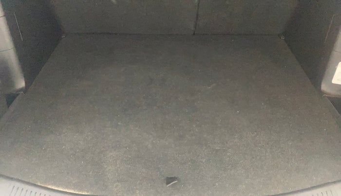 2020 Maruti S Cross ZETA AT 1.5, Petrol, Automatic, 31,439 km, Boot Inside