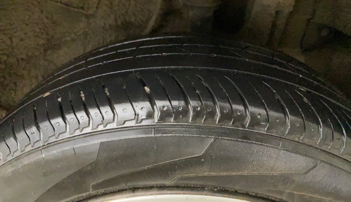 2018 Tata NEXON XE PETROL, Petrol, Manual, 98,561 km, Left Rear Tyre Tread