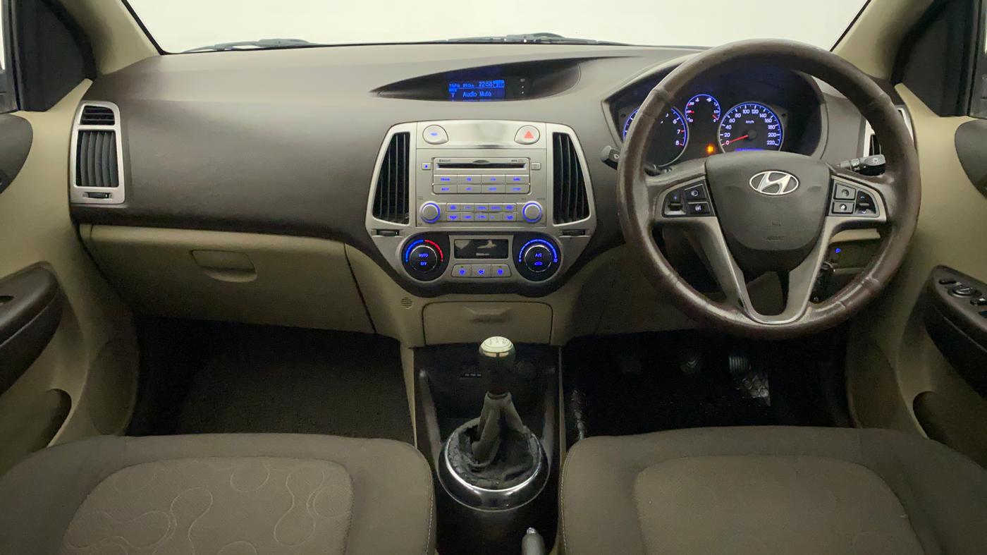 2011 Hyundai i20 SPORTZ (O) 1.2, Petrol, Manual, 72,888 km, Dashboard