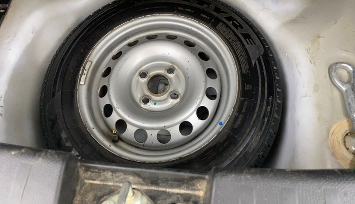 2016 Maruti Swift LXI, Petrol, Manual, 79,967 km, Spare Tyre