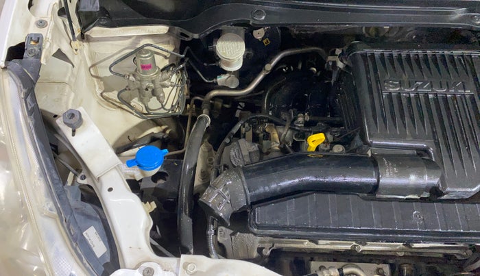 2014 Maruti Ritz VXI, Petrol, Manual, 1,02,864 km, Engine View - Right