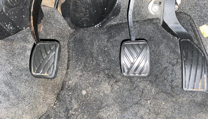 2014 Maruti Ritz VXI, Petrol, Manual, 1,02,864 km, Pedals