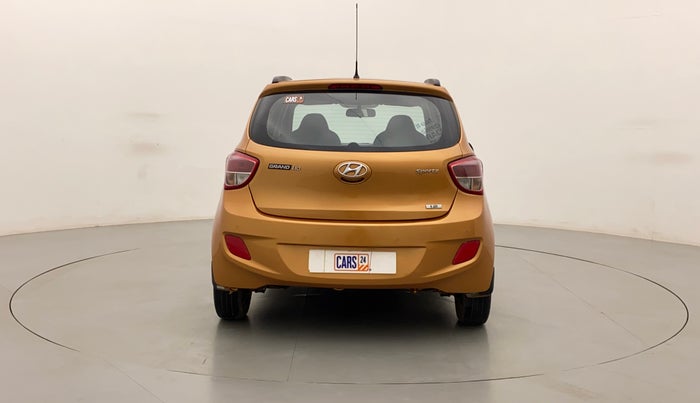 2016 Hyundai Grand i10 SPORTZ 1.2 KAPPA VTVT, Petrol, Manual, 33,940 km, Back/Rear