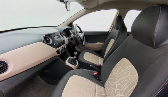 2016 Hyundai Grand i10 SPORTZ 1.2 KAPPA VTVT, Petrol, Manual, 33,940 km, Right Side Front Door Cabin
