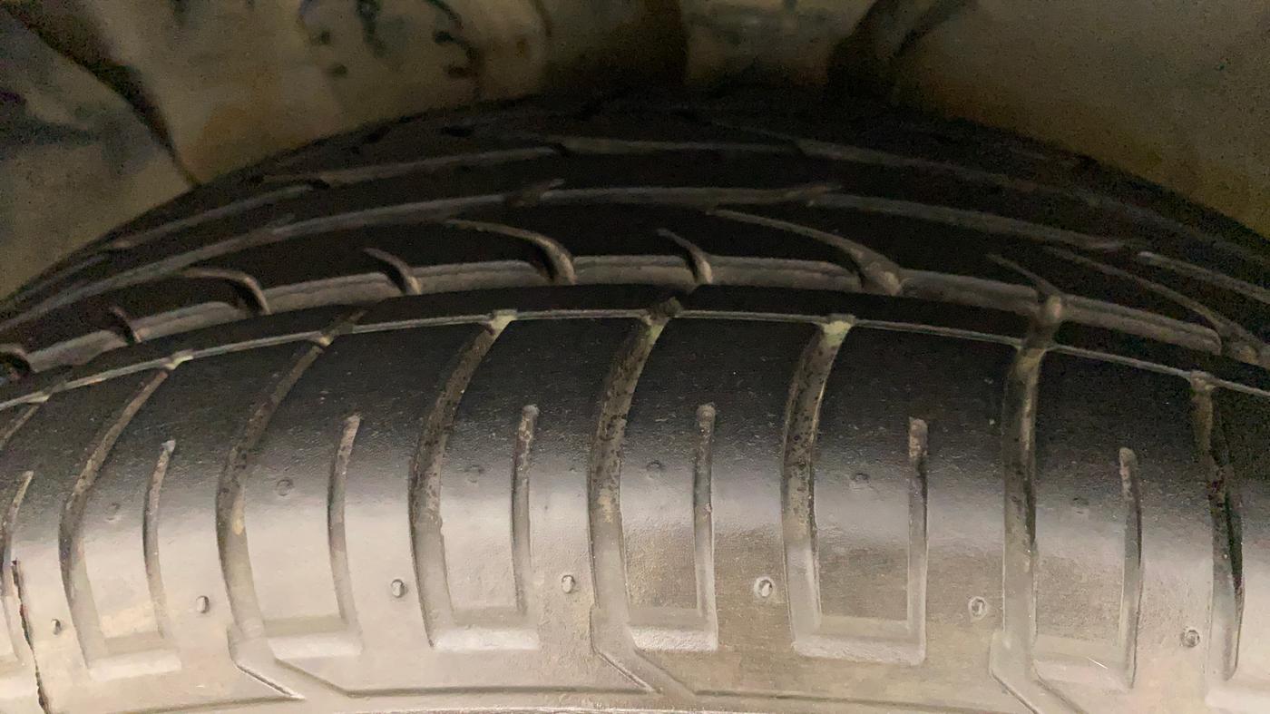 2017 Hyundai Creta SX PLUS AT 1.6 PETROL, Petrol, Automatic, 97,426 km, Left Front Tyre Tread