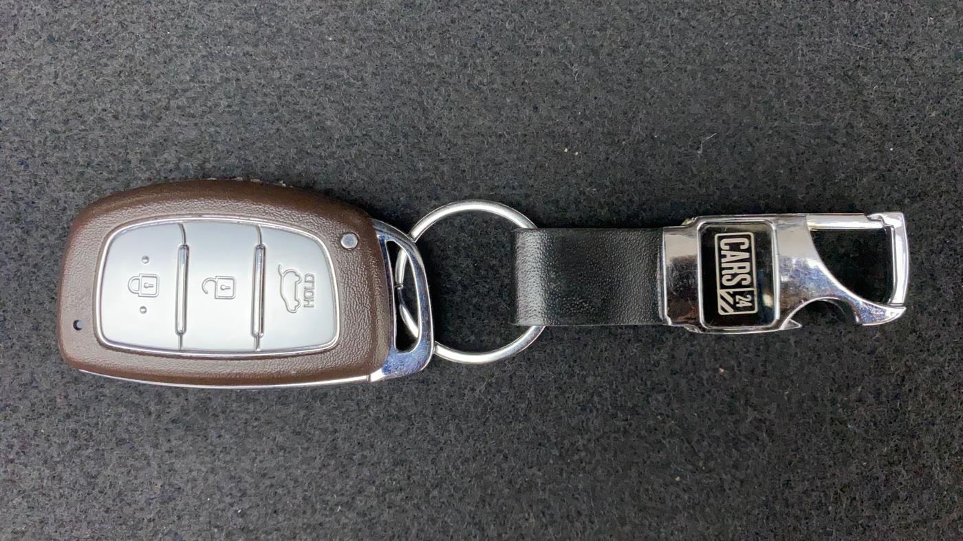 2017 Hyundai Creta SX PLUS AT 1.6 PETROL, Petrol, Automatic, 97,426 km, Key Close Up