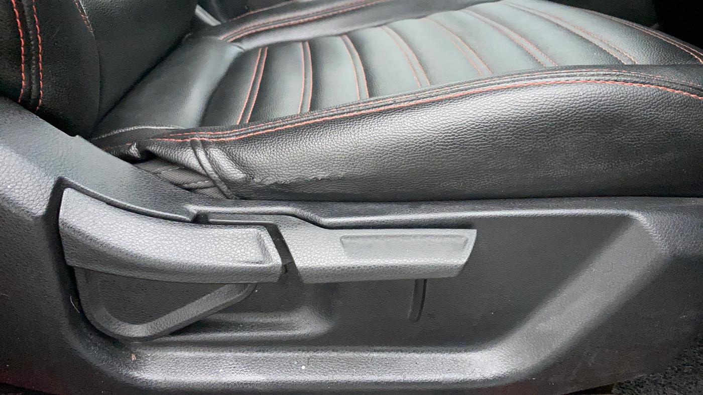 2019 KIA SELTOS HTK 1.5 PETROL, Petrol, Manual, 26,009 km, Driver Side Adjustment Panel