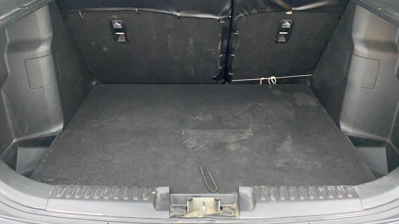 2019 Maruti Vitara Brezza ZDI, Diesel, Manual, 48,414 km, Boot Inside