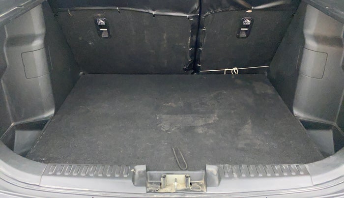 2019 Maruti Vitara Brezza ZDI, Diesel, Manual, 48,414 km, Boot Inside
