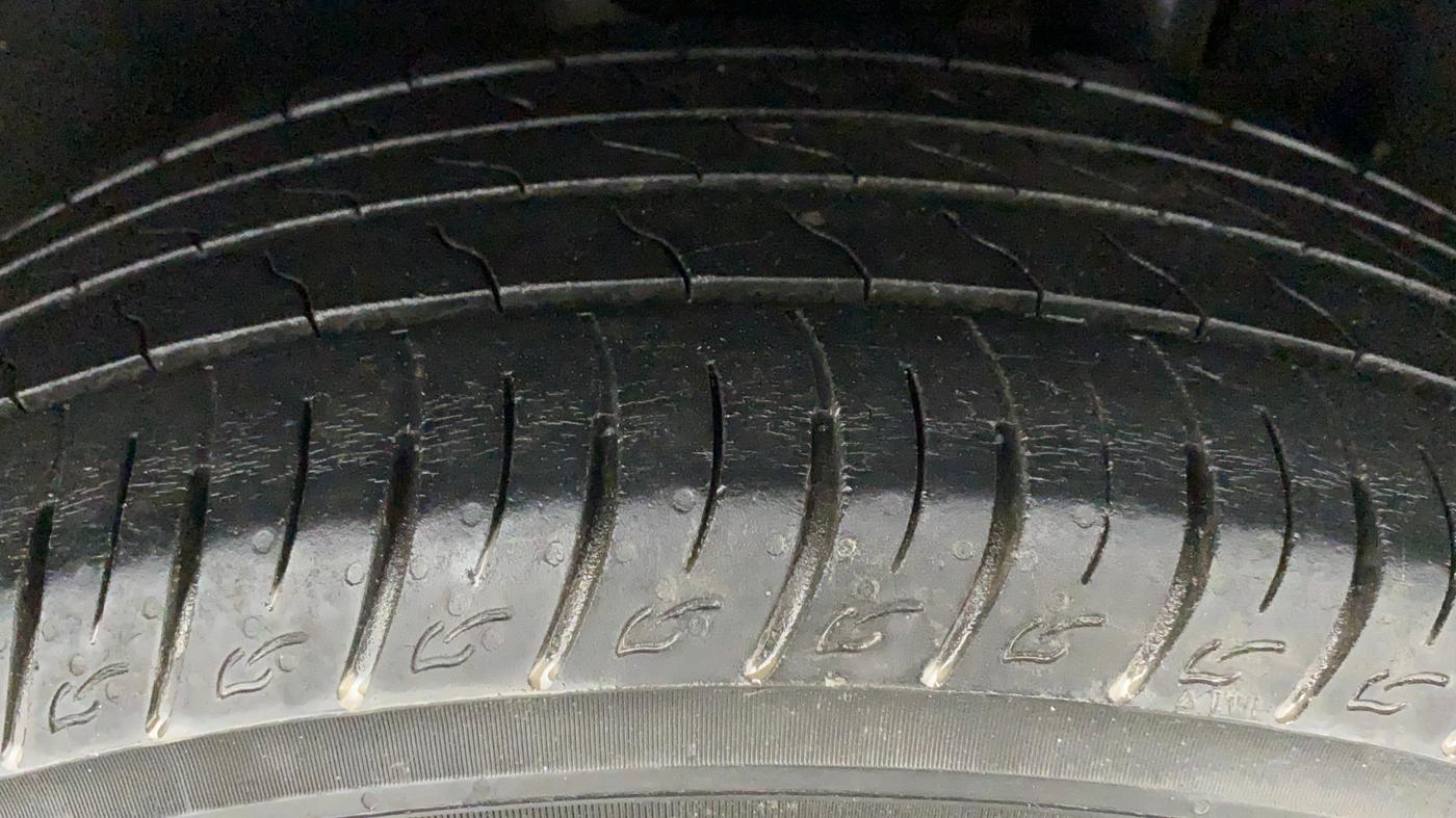 2019 Maruti Vitara Brezza ZDI, Diesel, Manual, 48,414 km, Left Rear Tyre Tread