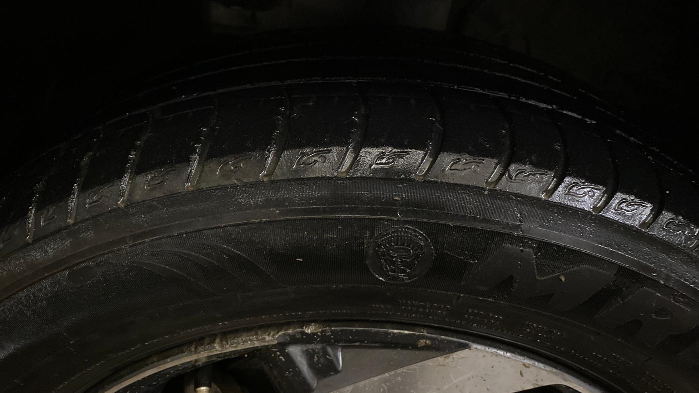 2022 Hyundai VENUE SX 1.5 CRDI, Diesel, Manual, 68,129 km, Left Front Tyre Tread