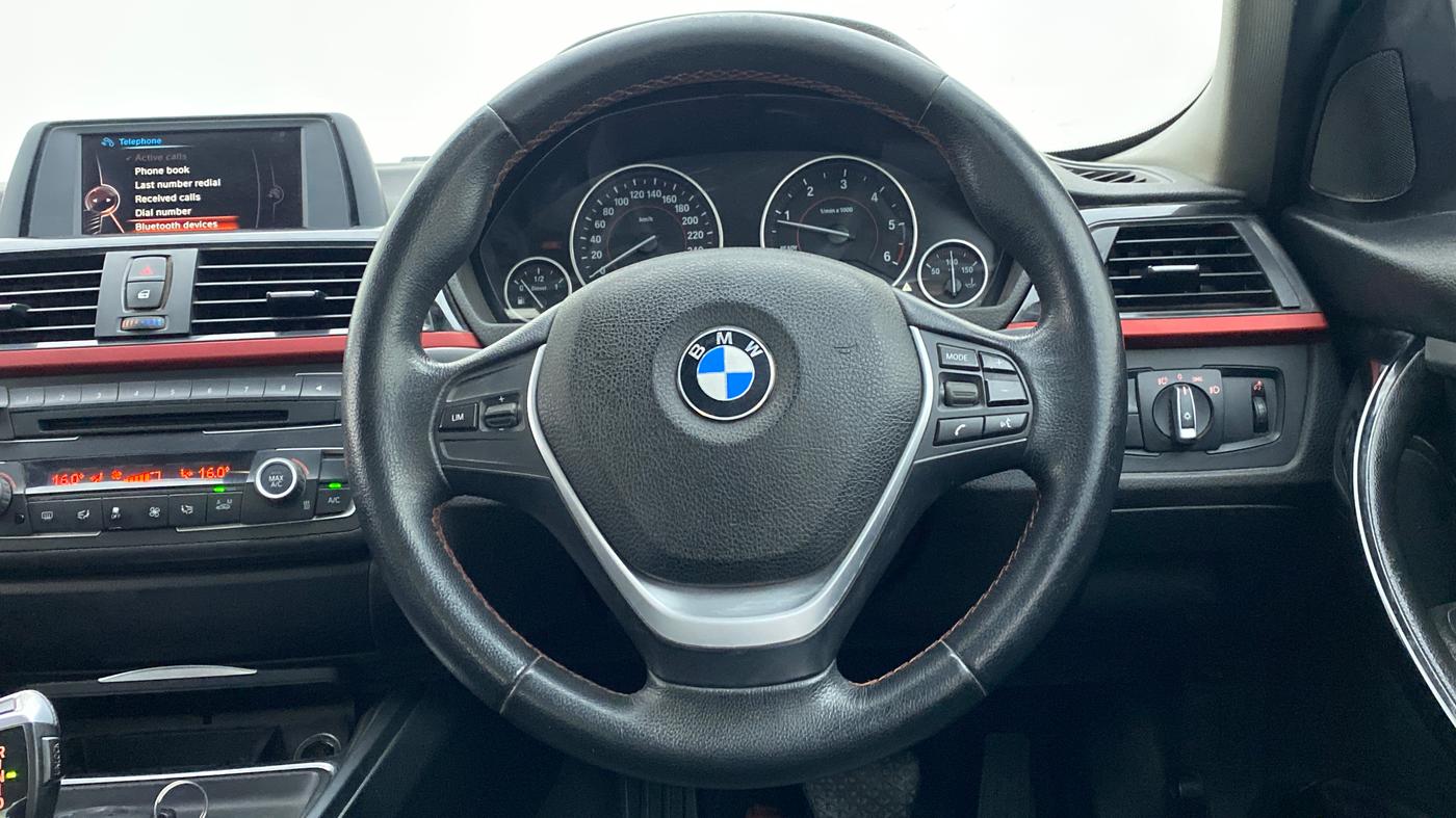 2015 BMW 3 Series 320D SPORTLINE, Diesel, Automatic, 87,988 km, Steering Wheel Close Up