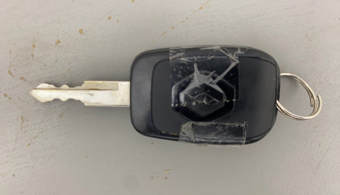 2021 Renault Kwid RXL 1.0 AMT, Petrol, Automatic, 30,112 km, Key Close Up