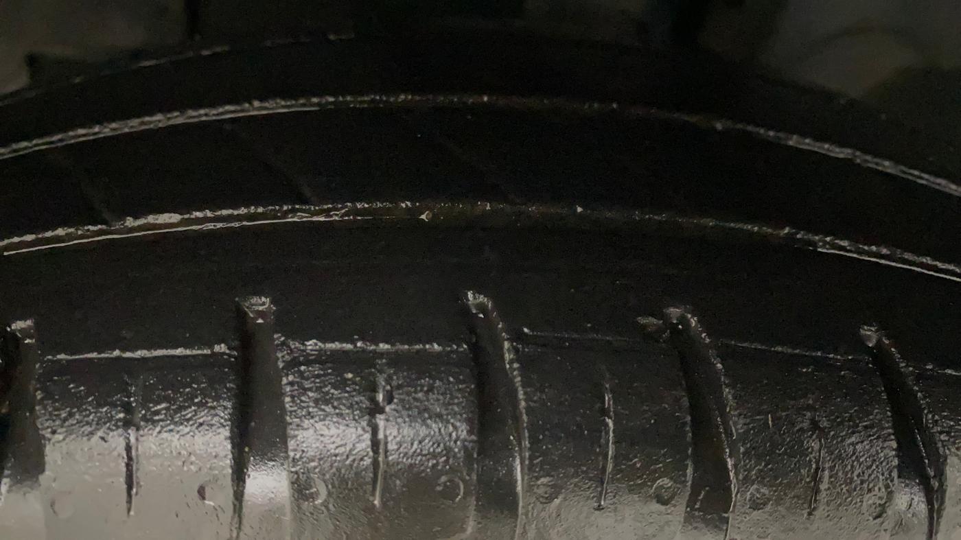 2021 Renault Kwid RXL 1.0 AMT, Petrol, Automatic, 30,112 km, Left Front Tyre Tread