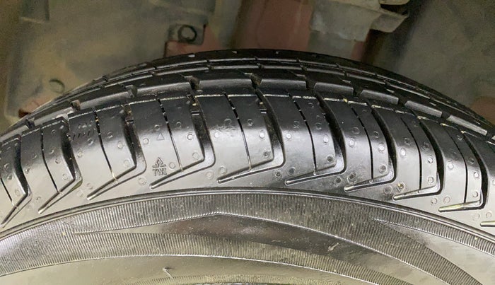 2018 Renault Kwid RXT 1.0 AMT (O), Petrol, Automatic, 43,281 km, Left Front Tyre Tread