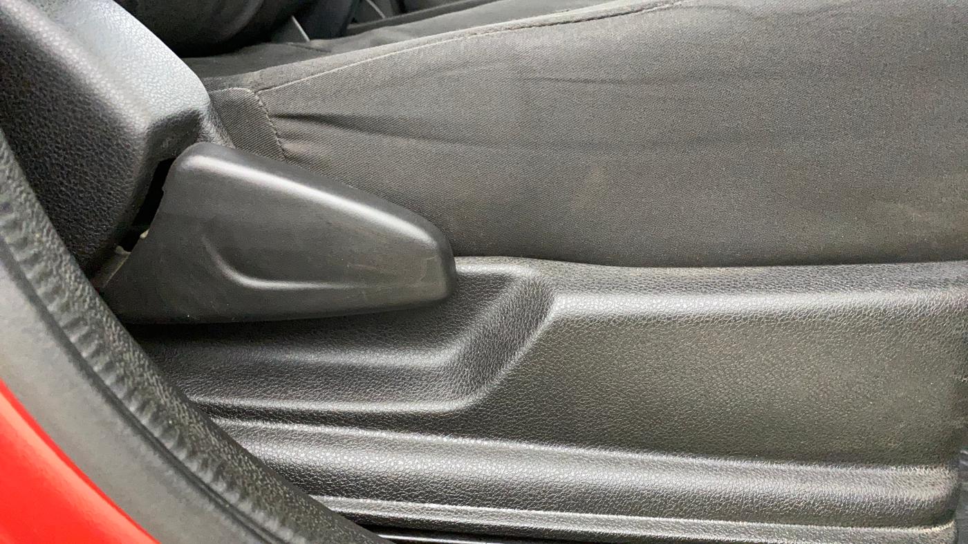 2018 Renault Kwid RXT 1.0 AMT (O), Petrol, Automatic, 43,281 km, Driver Side Adjustment Panel