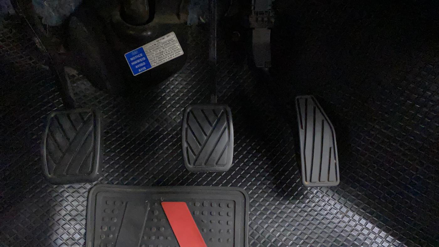 2020 Maruti Swift VXI, Petrol, Manual, 76,419 km, Pedals