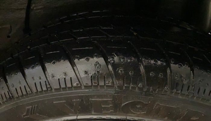 2017 Maruti Celerio ZXI AMT (O), Petrol, Automatic, 7,601 km, Left Rear Tyre Tread