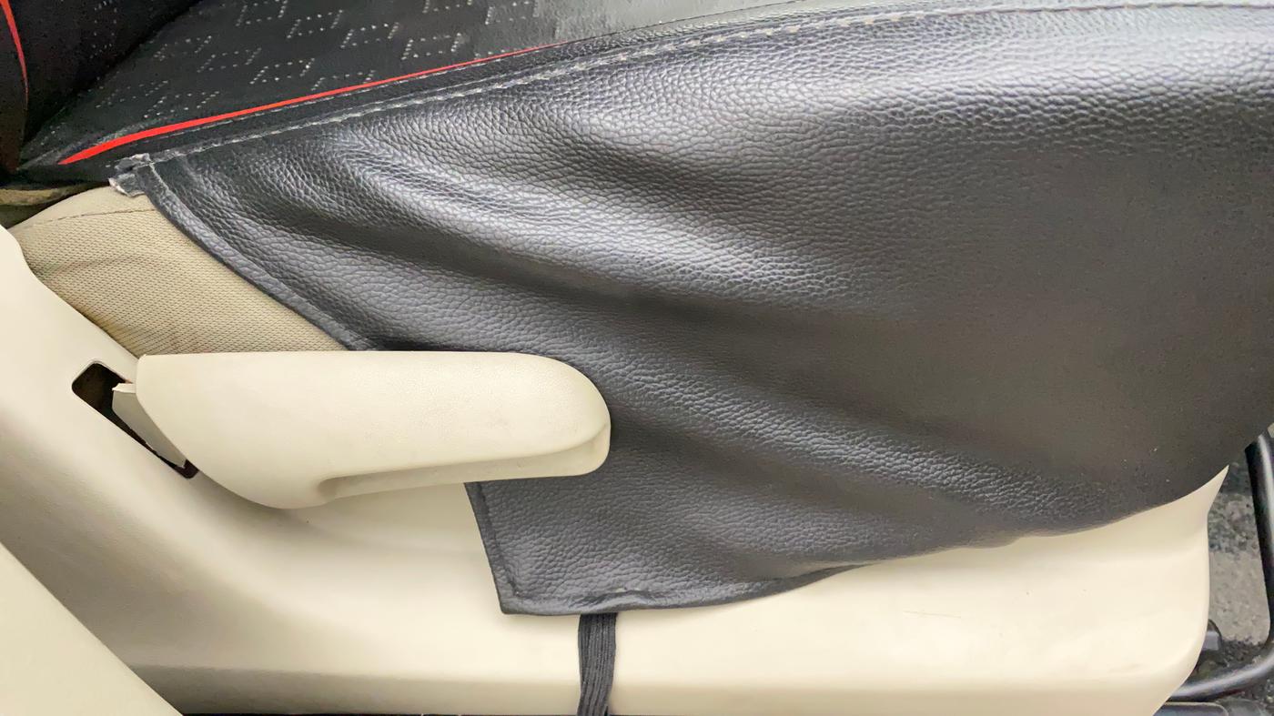 2019 Maruti Celerio VXI, Petrol, Manual, 47,992 km, Driver Side Adjustment Panel