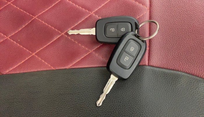 2018 Renault Duster RXS CVT, Petrol, Automatic, 42,181 km, Key Close Up