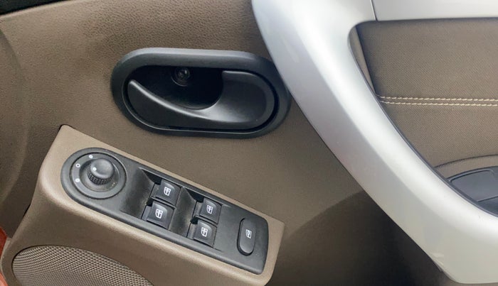 2018 Renault Duster RXS CVT, Petrol, Automatic, 42,181 km, Driver Side Door Panels Control