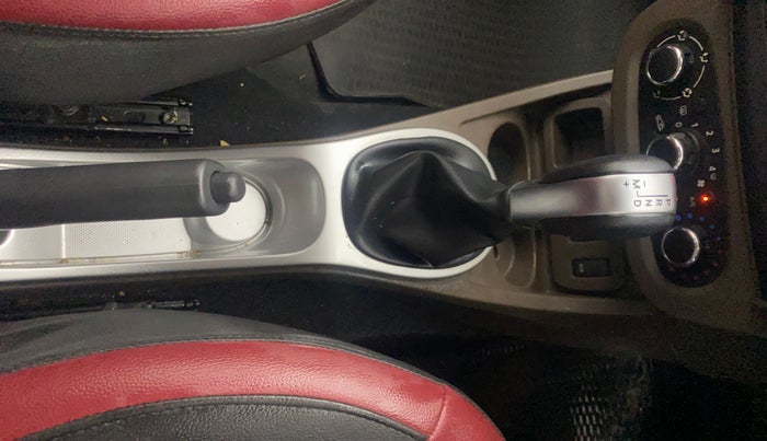 2018 Renault Duster RXS CVT, Petrol, Automatic, 42,181 km, Gear Lever