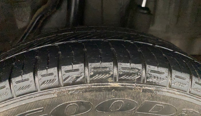 2015 Honda Brio S MT, Petrol, Manual, 98,467 km, Left Rear Tyre Tread