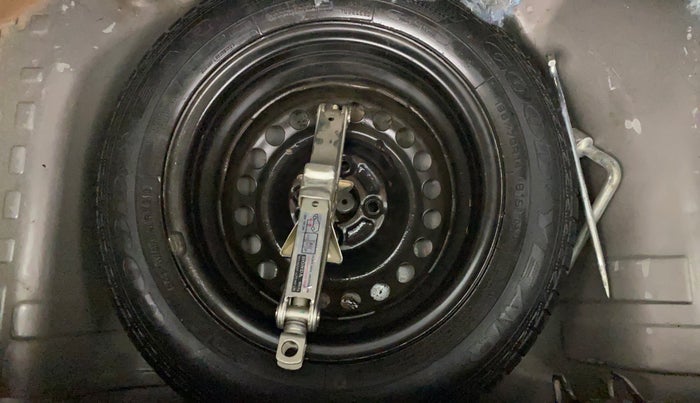 2015 Honda Brio S MT, Petrol, Manual, 98,467 km, Spare Tyre