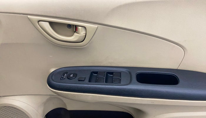 2015 Honda Brio S MT, Petrol, Manual, 98,467 km, Driver Side Door Panels Control